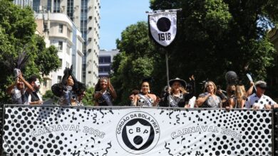 Cordão do Bola Preta celebra tradição de 107 carnavais no Rio