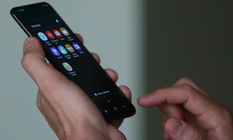 Veja dicas para proteger seu celular de golpes virtuais no carnaval| Agência Brasil