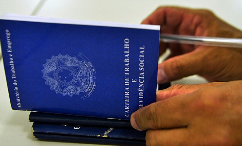 Brasil tem saldo positivo de 112,3 mil postos de trabalho em janeiro