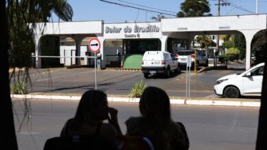 Bolsonaro tem 24h para explicar fala de Eduardo sobre acesso a vídeo