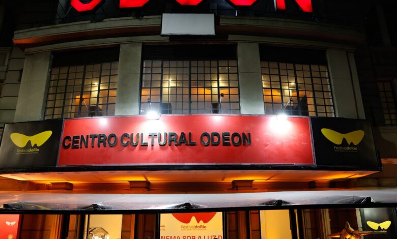 Aos 100 anos, Odeon representa resistência do cinema de rua no Rio