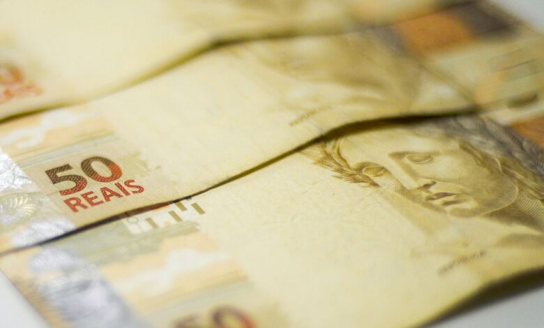 Com precatórios, previsão de déficit primário sobe para R$ 59,8 bi