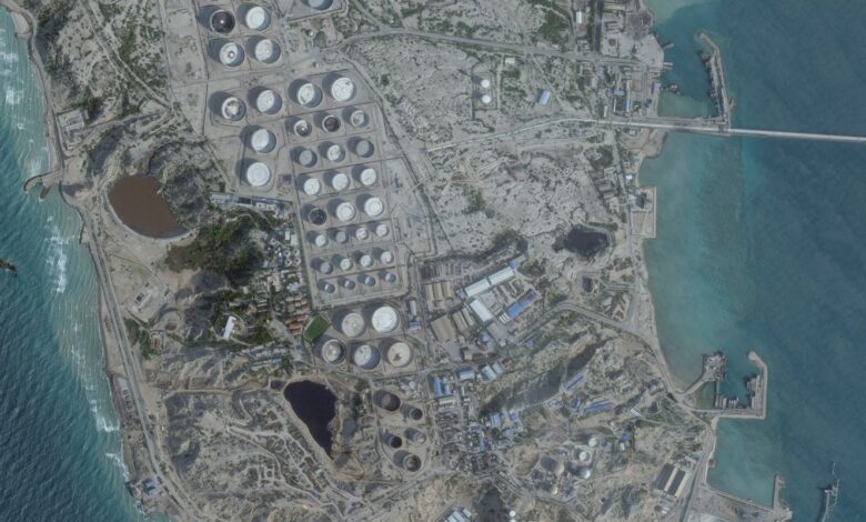 Irã incendeia petroleiro gigante perto de Dubai após alertas de Trump