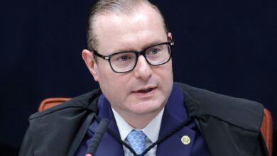 Zanin, do STF, suspende eleição indireta para governo do Rio