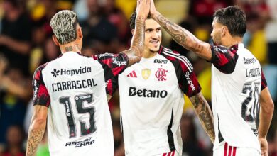 Flamengo atropela Madureira e disputa final do Carioca com Fluminense