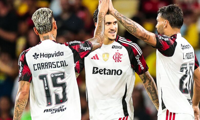 Flamengo atropela Madureira e disputa final do Carioca com Fluminense