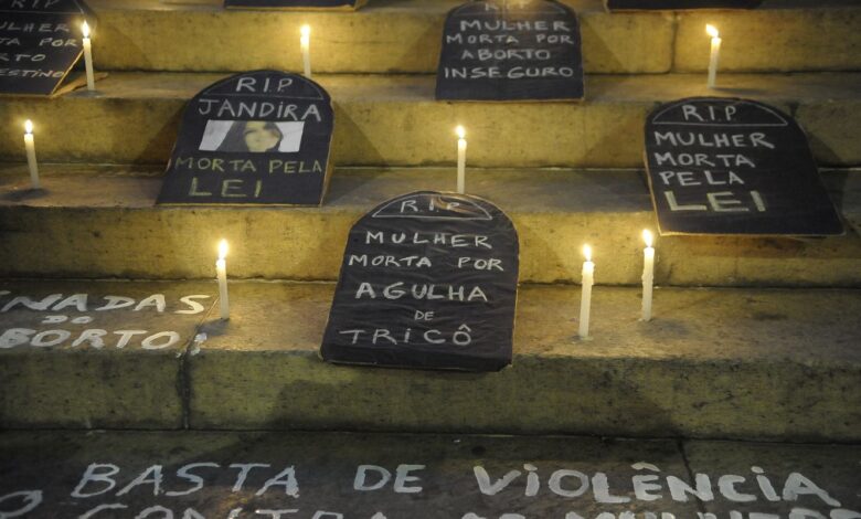 Pela Vida das Mulheres: atos do 8 de março ocupam ruas pelo Brasil