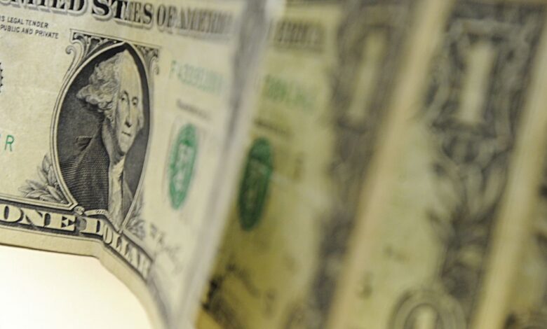 Dólar cai para R$ 5,24, e bolsa sobe 3,24% após fala de Trump