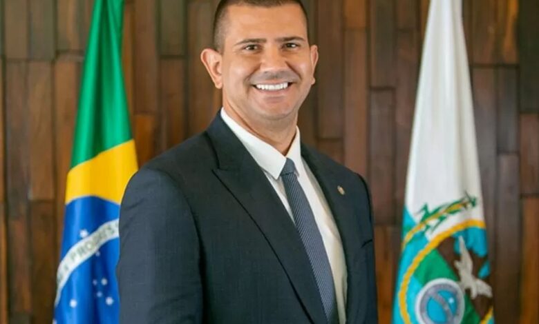 Douglas Ruas é eleito presidente da Alerj e será governador do Rio