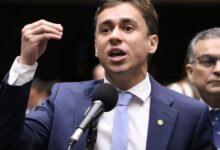 Nikolas Ferreira viajou em jato de Vorcaro na campanha de 2022