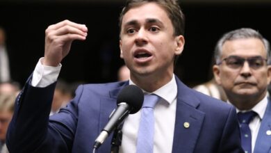 Nikolas Ferreira viajou em jato de Vorcaro na campanha de 2022