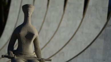 STF decide limitar pagamento de penduricalhos no Judiciário e MP