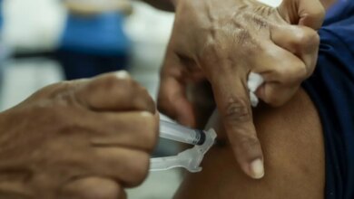 Campanha de vacinação contra a gripe começa neste sábado em SP