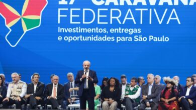 Lula questiona BC sobre corte da Selic: "esperava pelo menos 0,5%"