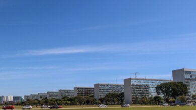 Governo bloqueia R$ 1,2 bilhão do Executivo e R$ 334 milhões de emendas