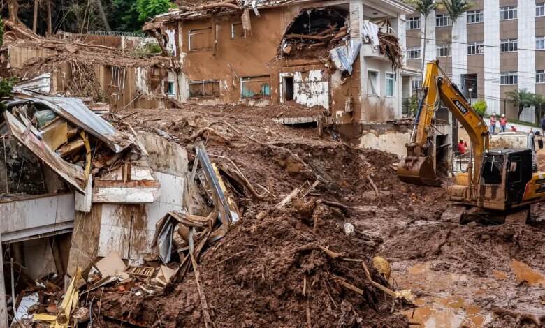 Sobe para 72 o número de mortos nas chuvas em Minas Gerais