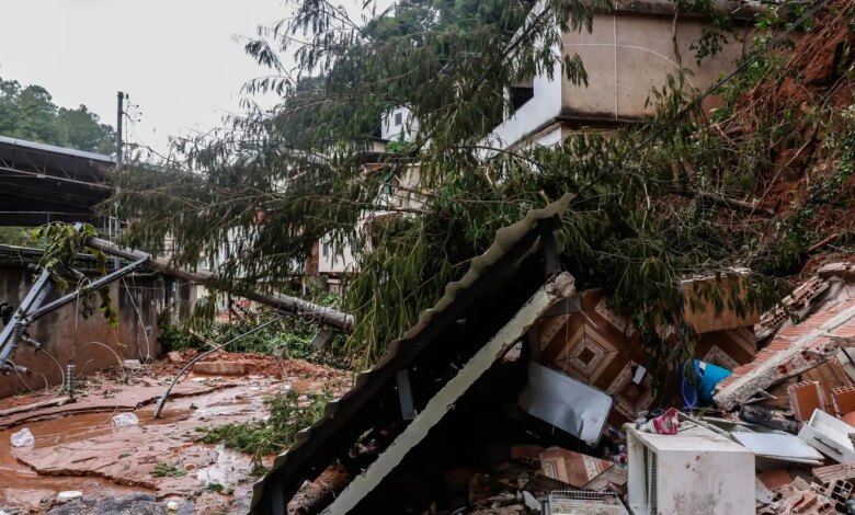 Lula assina MPs de apoio às vítimas das enchentes em Minas Gerais