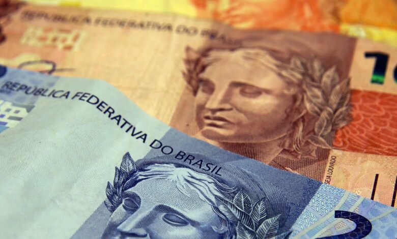 Envio de declaração do IR começa na próxima semana; veja regras