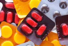 Cmed multa distribuidoras de medicamentos e defende regulamentação