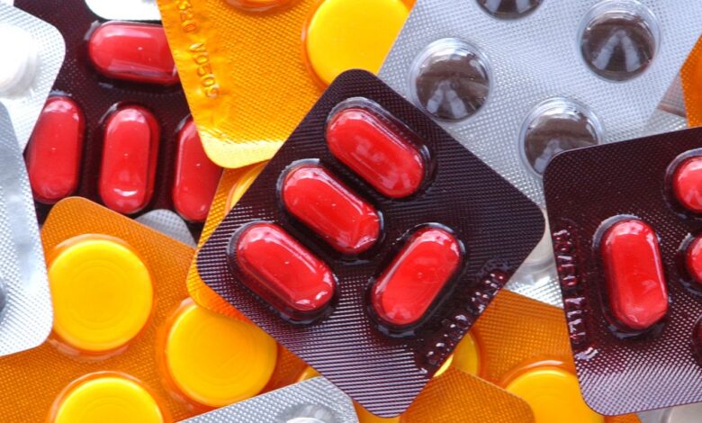 Cmed multa distribuidoras de medicamentos e defende regulamentação