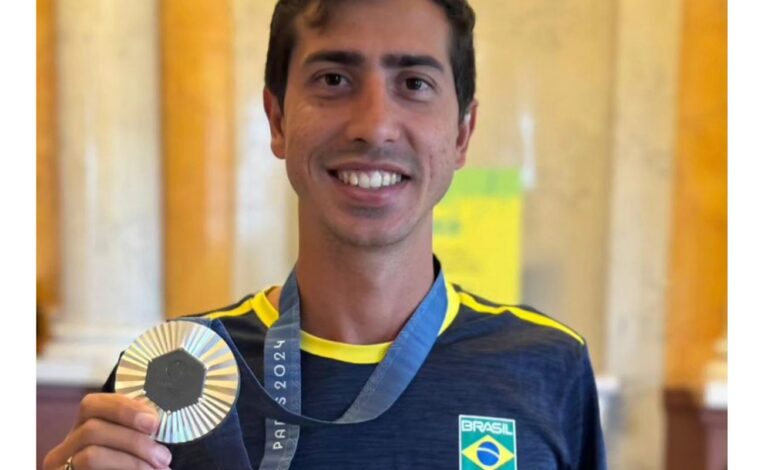 Caio Bonfim ganha prata em etapa mundial da marcha atlética na China