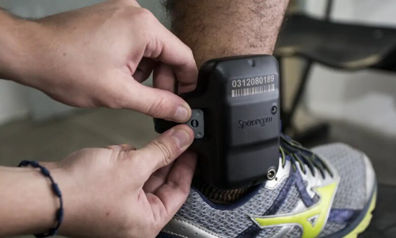 Senado aprova uso imediato de tornozeleira por agressor de mulher