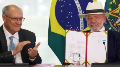 Lula assina decreto que promulga acordo UE-Mercosul