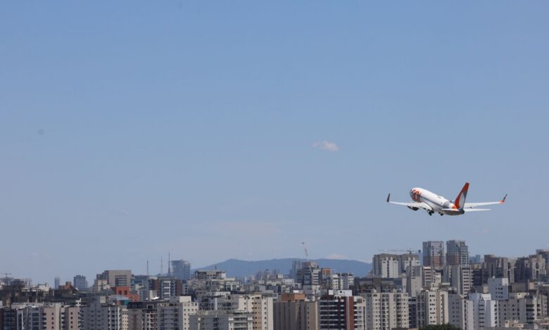 Petrobras anuncia que vai parcelar reajuste do querosene de aviação