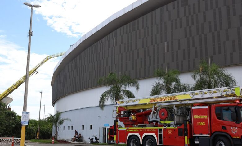 Defesa Civil do Rio interdita parte do Velódromo atingido por incêndio
