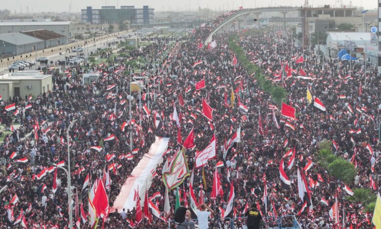 Multidões no Irã marcam 40º dia da morte do líder Supremo Khamenei