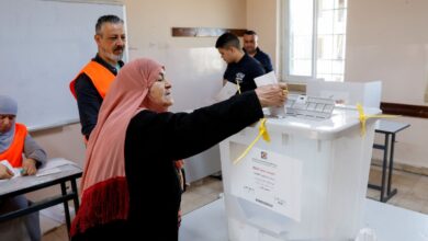 Palestinos vão às urnas em eleições municipais