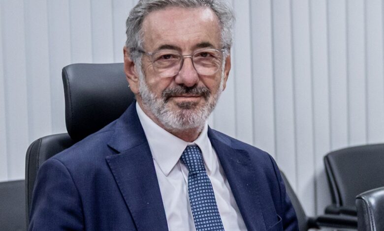 Novo ministro do Desenvolvimento apoia jornada de 40 horas