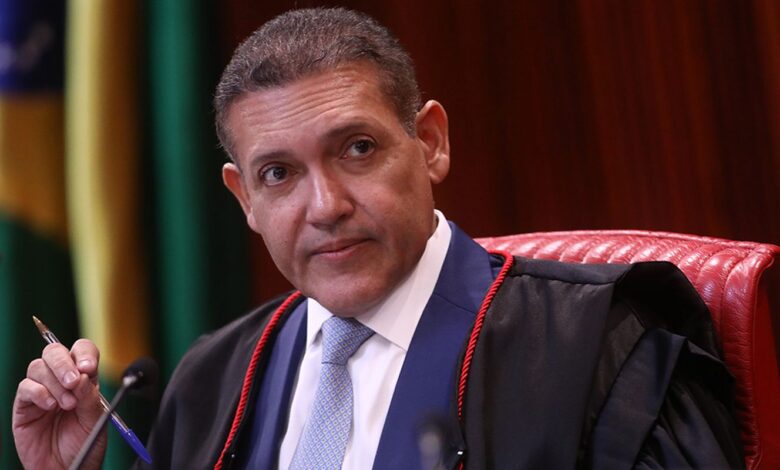 Nunes Marques é eleito presidente do TSE