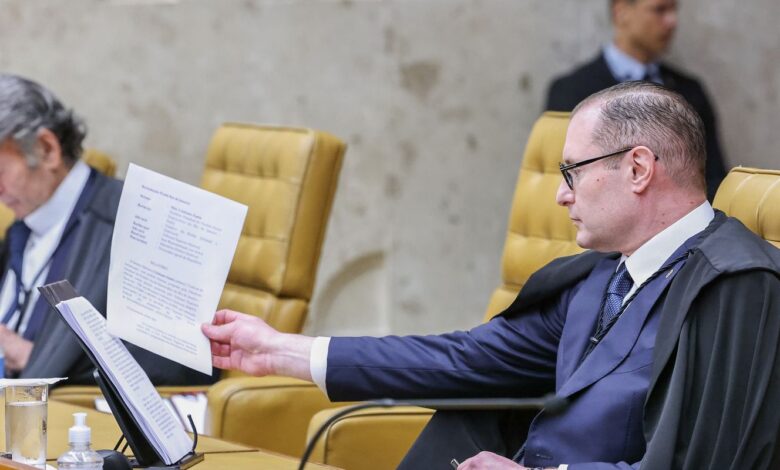 Zanin vota a favor de eleições diretas para governador do Rio