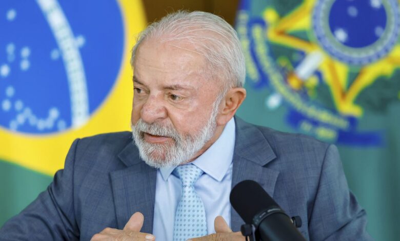 Lula envia ao Congresso projeto de lei pelo fim da escala 6x1