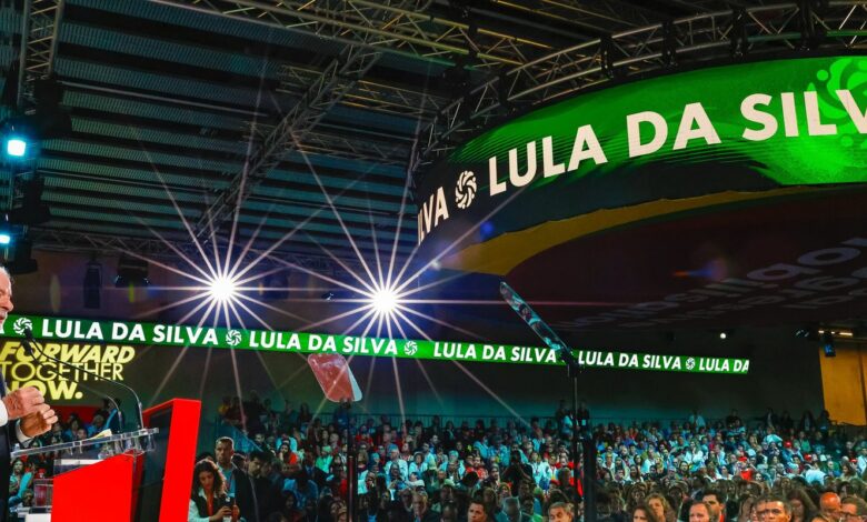 Lula fala para milhares na Espanha e pede coerência dos progressistas