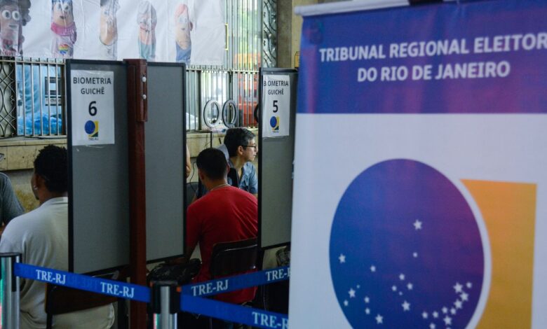 TRE-RJ faz plantão para regularizar situação de eleitores