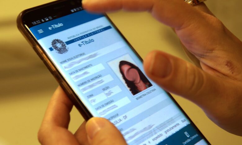 Eleitor tem um mês para regularizar pendências e ficar apto a votar