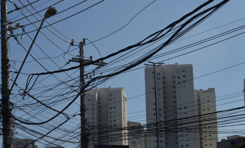 Ferros-velhos que venderem fio de cobre sem comprovação serão fechados