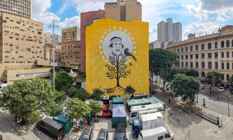 Ailton Krenak é homenageado com mural em edifício de São Paulo