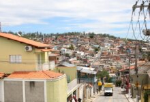 Habitantes de Perus, em SP, acusam fraude em audiência pública