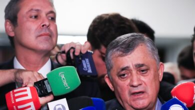 José Guimarães diz ser contra socorro do governo federal ao BRB