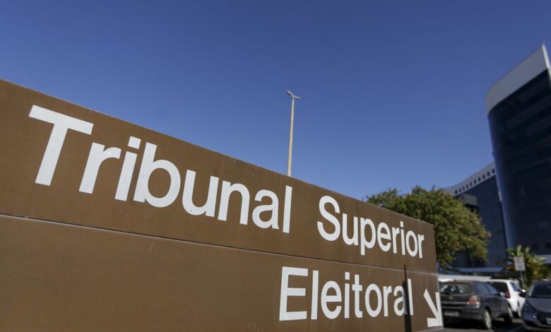 TSE retoma julgamento que pode cassar governador de Roraima