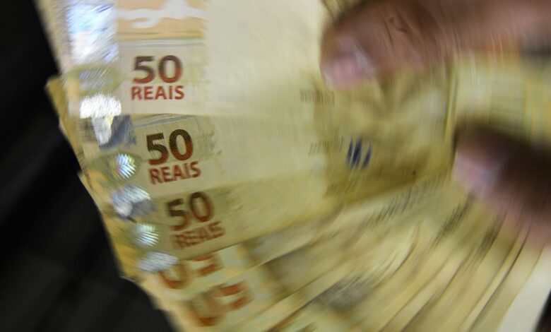 Poupança tem retirada líquida de R$ 11,1 bilhões em março