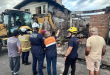 Bombeiros localizam quarta vítima da queda de avião no RS