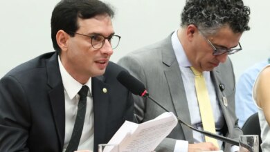 Fim da escala 6x1: relator propõe que um dia de folga seja no domingo