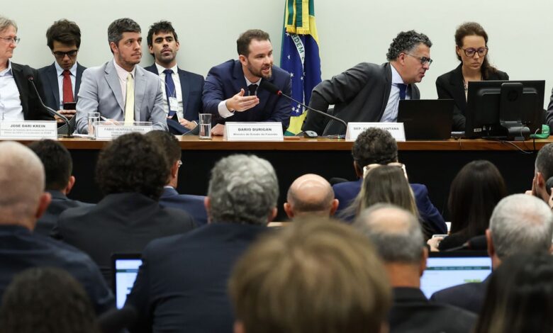 Durigan diz ser contra qualquer compensação ao fim da escala 6x1