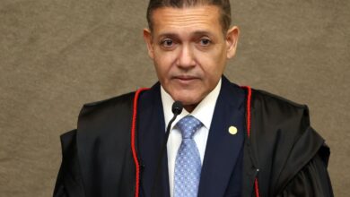 Nunes pede parecer da PGR sobre revisão da condenação de Bolsonaro