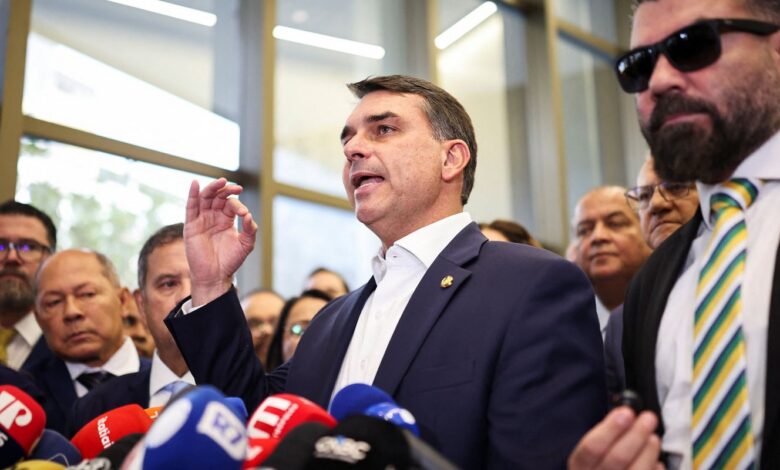 Flávio confirma encontro com Vorcaro após banqueiro ter sido preso