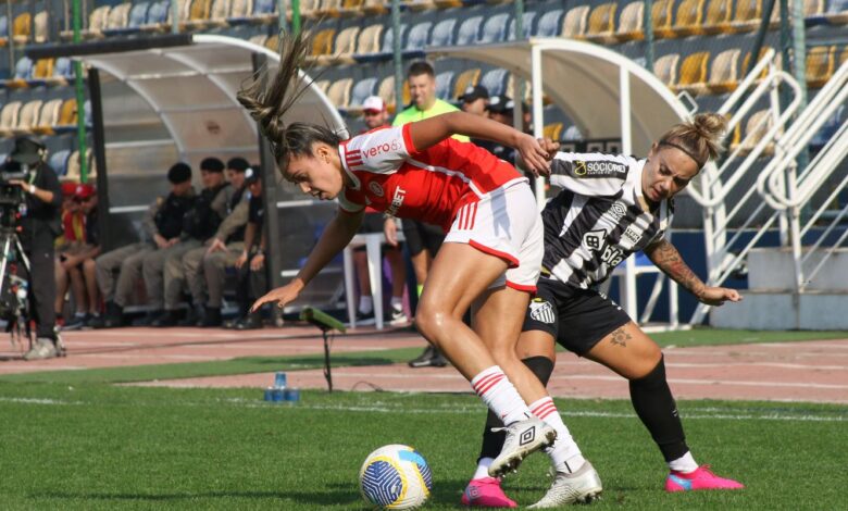 Melhor visitante, Inter enfrenta Santos pelo Brasileirão Feminino